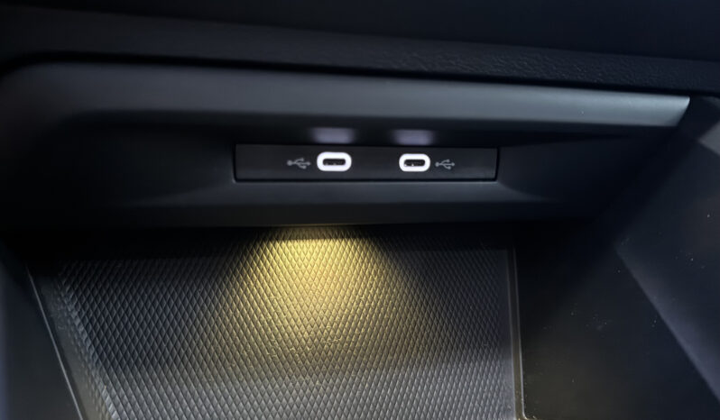 Volkswagen Golf 1.4 TSI eHYBRID DSG Style pieno