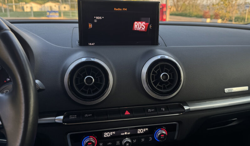 Audi A3 1.6 TDI 110cv S-Line pieno