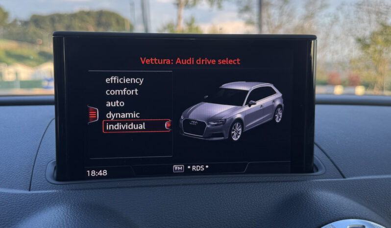 Audi A3 1.6 TDI 110cv S-Line pieno