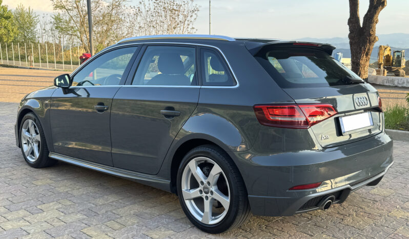 Audi A3 1.6 TDI 110cv S-Line pieno